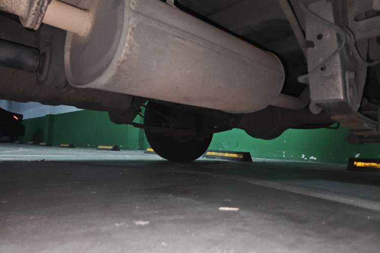 Used Wuling Rongguang 2014 1.5L S Base Version Chassis Rear Right