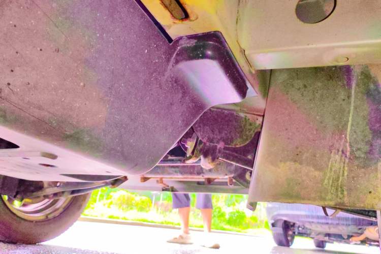 Used Wuling Rongguang 2014 1.2L S Standard Model Chassis Rear Right