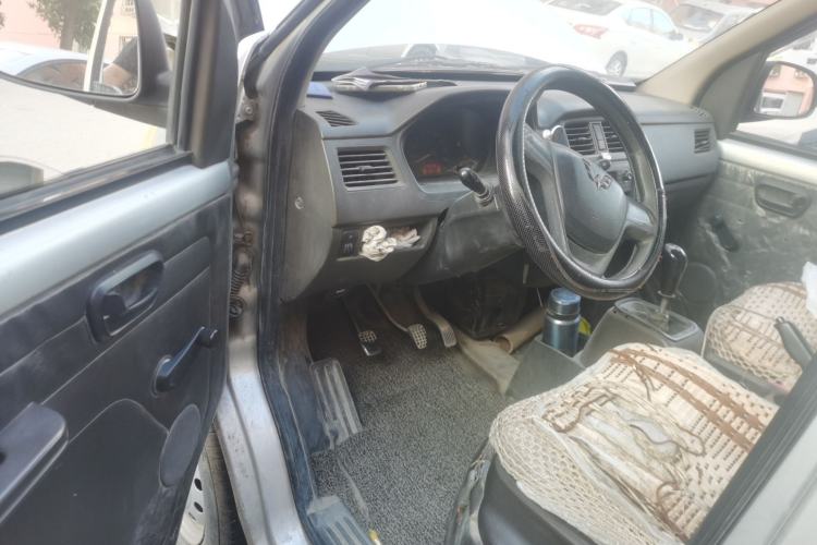 Used Wuling Rongguang 2014 1.2L S Standard Model Driver Seat