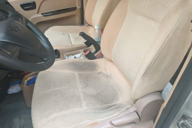 Used Wuling Rongguang 2014 1.2L S Standard Model Driver Seat