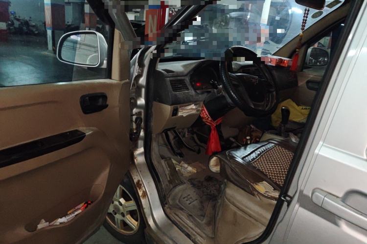 Used Wuling Rongguang 2014 1.2L S Standard Model Driver Seat