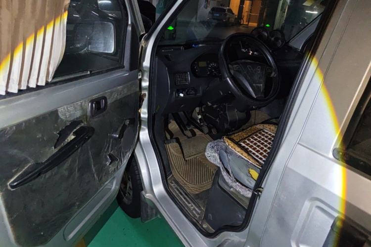 Used Wuling Rongguang 2014 1.2L S Base Model Driver Seat