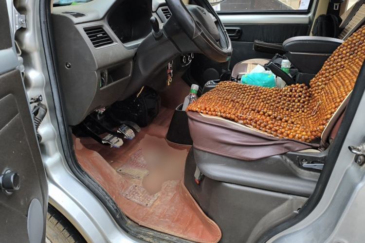 Used Wuling Rongguang 2014 1.2L S Base Model Driver Seat