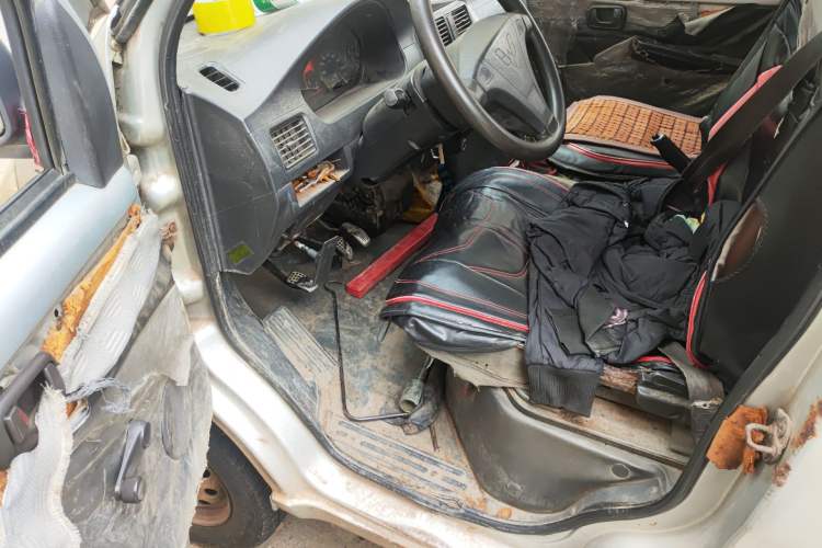 Used Wuling Rongguang 2014 1.2L S Base Model Driver Seat