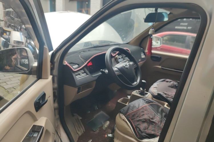 Used Wuling Rongguang 2014 1.5L S Standard Version Driver Seat