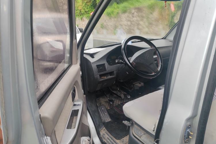 Used Wuling Rongguang 2014 1.2L S Standard Model Driver Seat