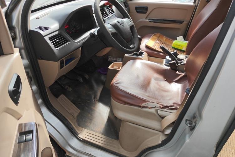 Used Wuling Rongguang 2014 1.5L S Standard Version Driver Seat