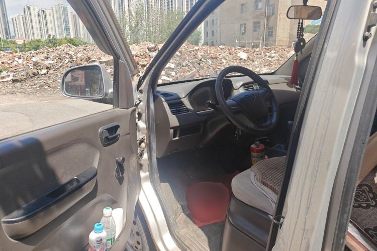 Used Wuling Rongguang 2014 1.2L S Base Model Driver Seat