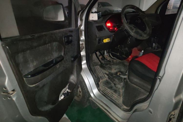Used Wuling Rongguang 2014 1.2L S Base Model Driver Seat