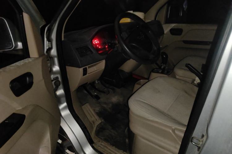 Used Wuling Rongguang 2014 1.2L S Standard Model Driver Seat