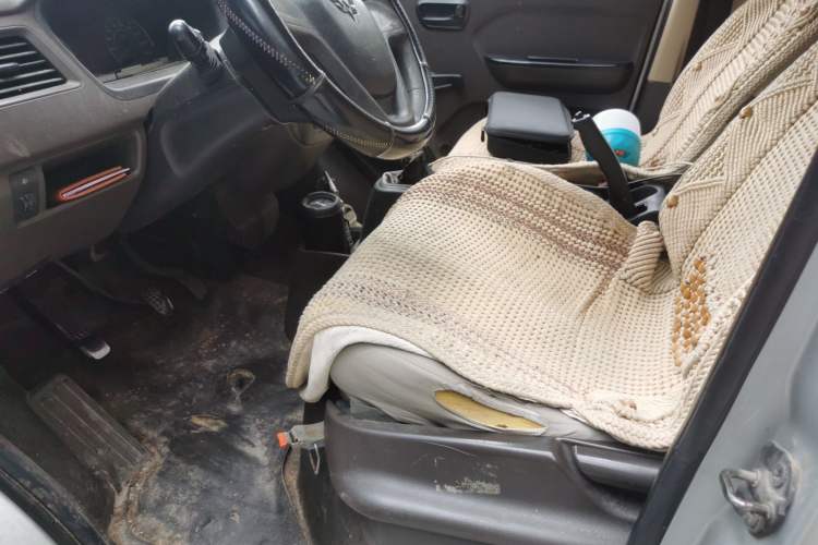 Used Wuling Rongguang 2014 1.2L S Base Model Driver Seat