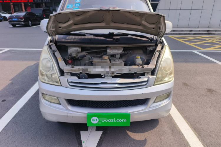 Used Wuling Rongguang 2014 1.2L S Base Model Engine Bay