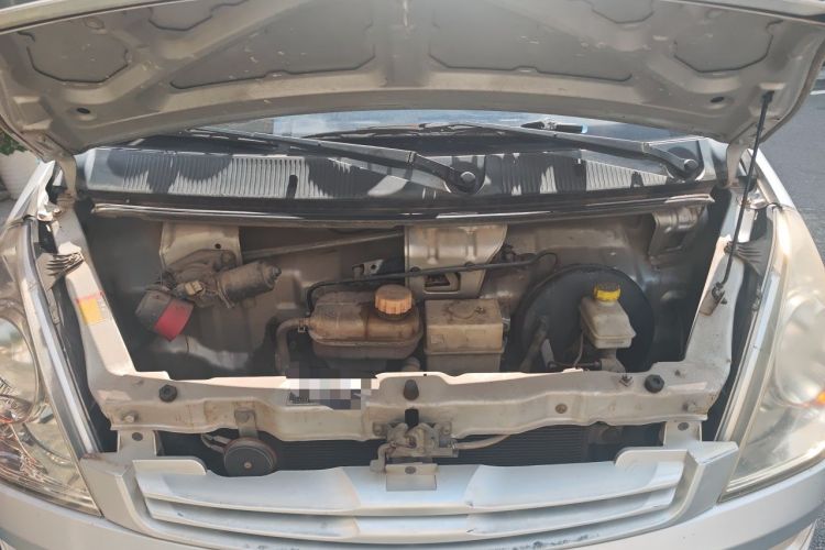 Used Wuling Rongguang 2014 1.2L S Standard Model Engine Bay