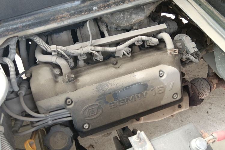 Used Wuling Rongguang 2014 1.2L S Base Model Engine Bay