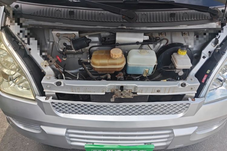 Used Wuling Rongguang 2014 1.2L S Base Model Engine Bay