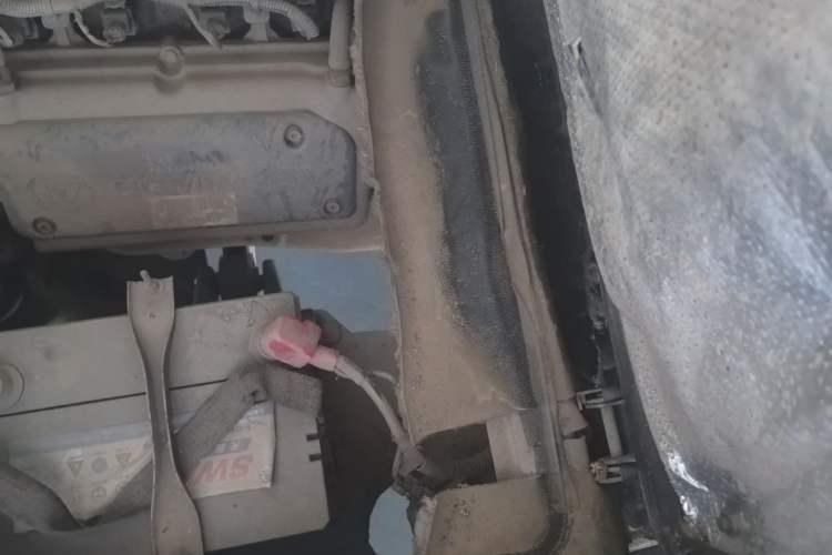 Used Wuling Rongguang  Engine Bay Left