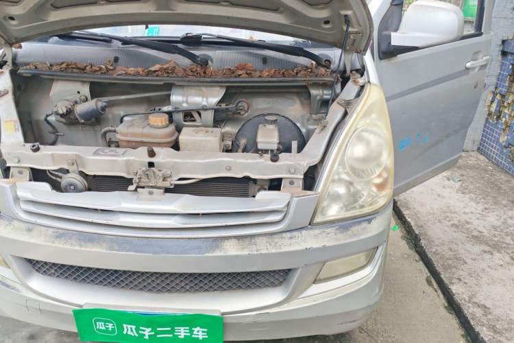 Used Wuling Rongguang 2014 1.2L S Standard Model Engine Bay Left