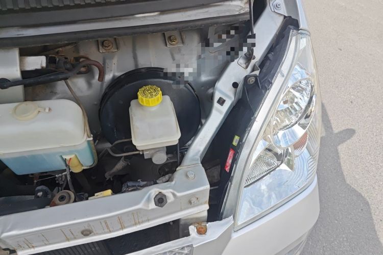 Used Wuling Rongguang 2014 1.2L S Base Model Engine Bay Left