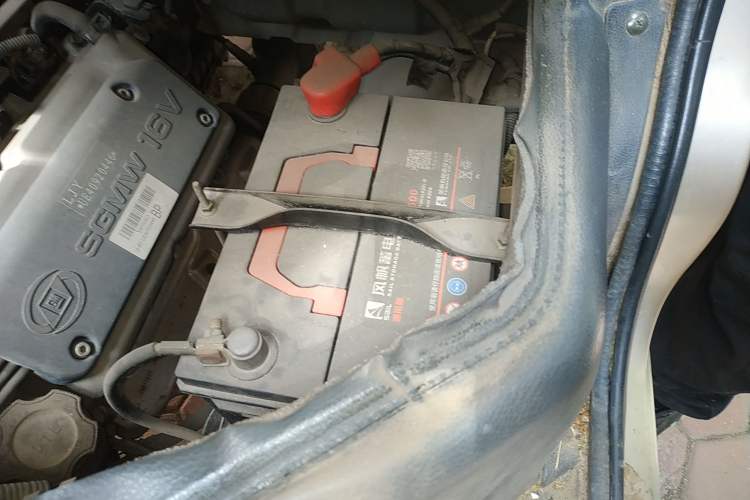 Used Wuling Rongguang  Engine Bay Left