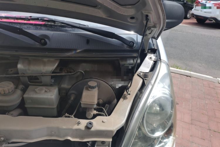 Used Wuling Rongguang 2014 1.2L S Base Model Engine Bay Left