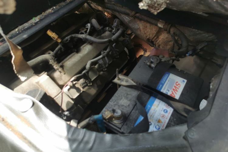 Used Wuling Rongguang 2014 1.2L S Base Model Engine Bay Left