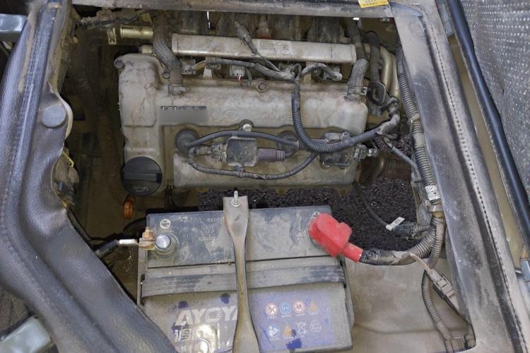 Used Wuling Rongguang 2014 1.2L S Base Model Engine Bay