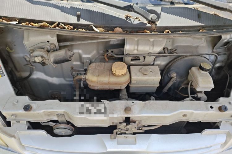 Used Wuling Rongguang 2014 1.2L S Standard Model Engine Bay