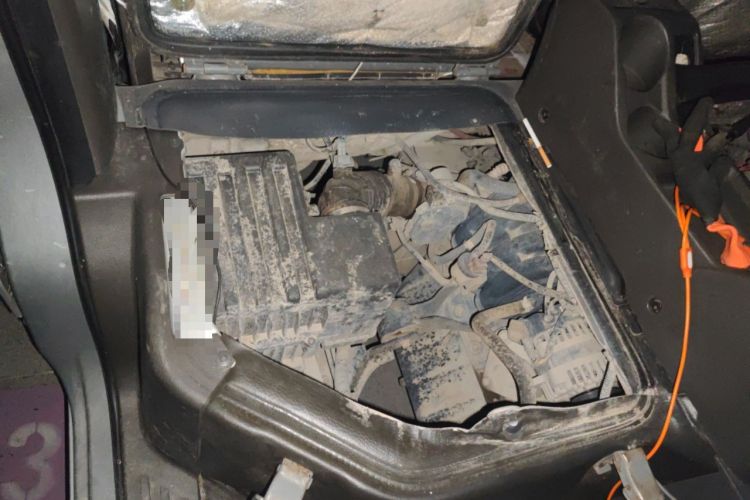 Used Wuling Rongguang 2014 1.2L S Base Model Engine Bay Right