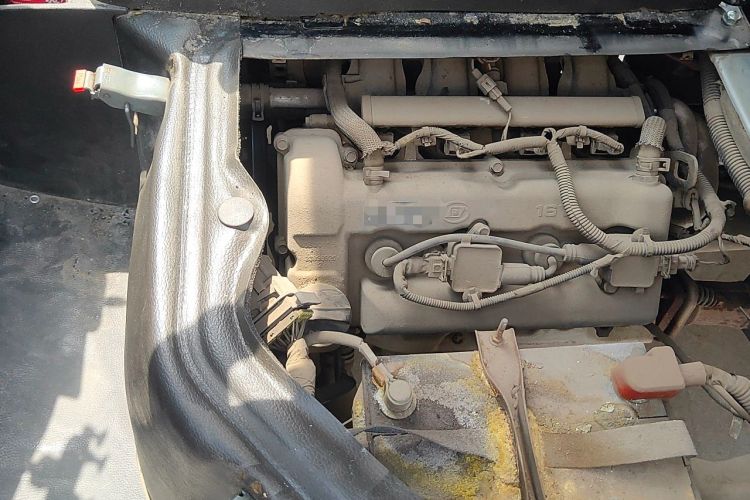 Used Wuling Rongguang 2014 1.2L S Base Model Engine Bay Right