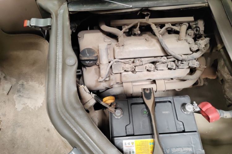 Used Wuling Rongguang 2014 1.2L S Standard Model Engine Bay Right
