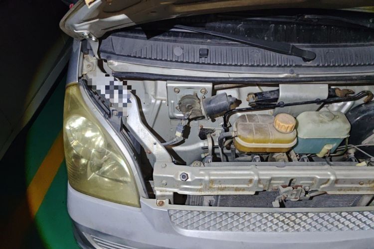 Used Wuling Rongguang 2014 1.2L S Base Model Engine Bay Right