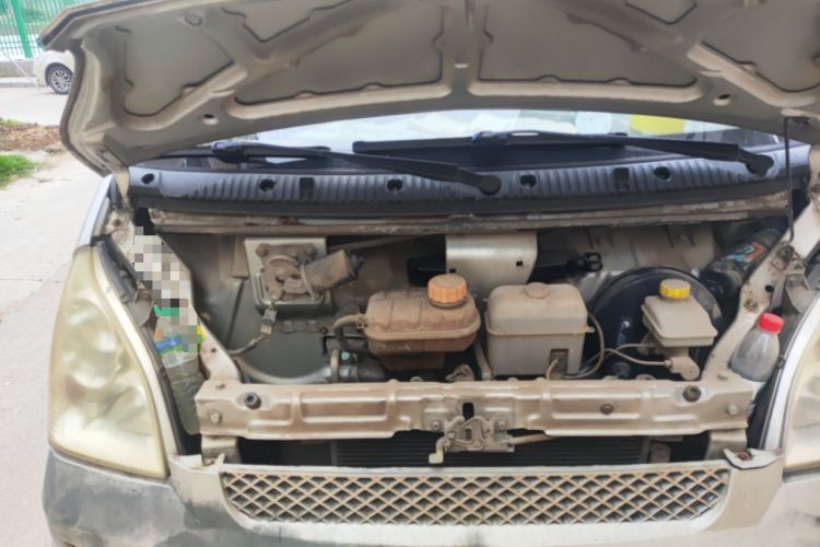 Used Wuling Rongguang 2014 1.2L S Base Model Engine Bay Right
