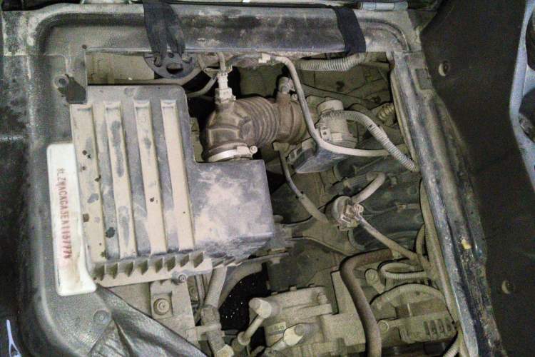 Used Wuling Rongguang 2014 1.2L S Base Model Engine Bay Right