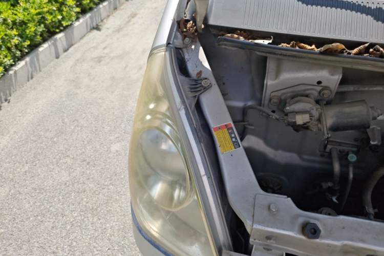 Used Wuling Rongguang 2014 1.2L S Standard Model Engine Bay Right