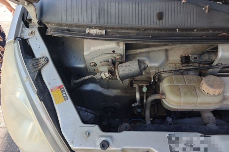 Used Wuling Rongguang 2014 1.2L S Base Model Engine Bay Right