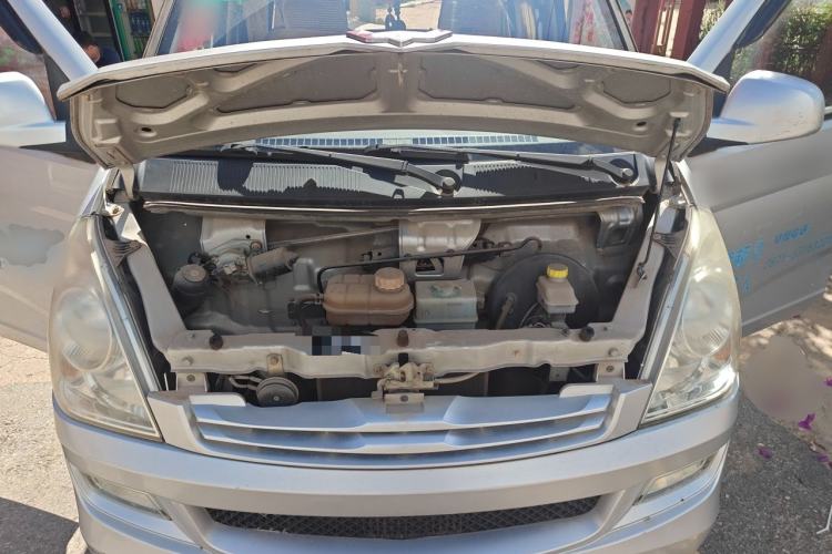 Used Wuling Rongguang 2014 1.2L S Base Model Engine Bay