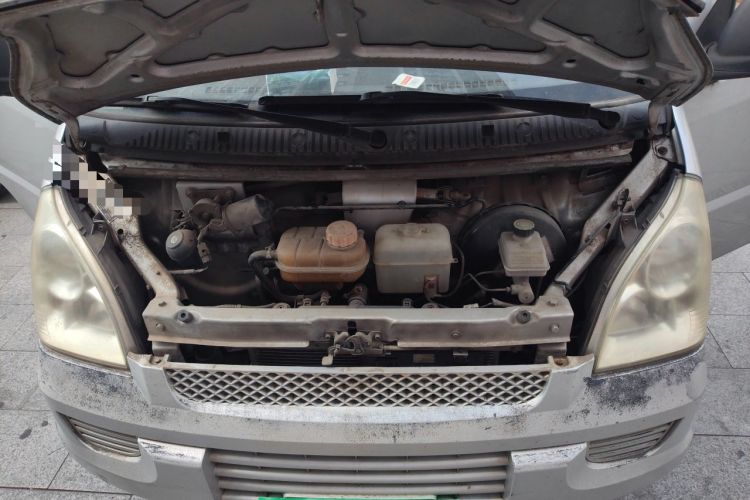 Used Wuling Rongguang 2014 1.2L S Base Model Engine Bay