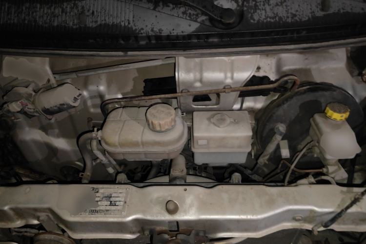 Used Wuling Rongguang 2014 1.2L S Standard Model Engine Bay