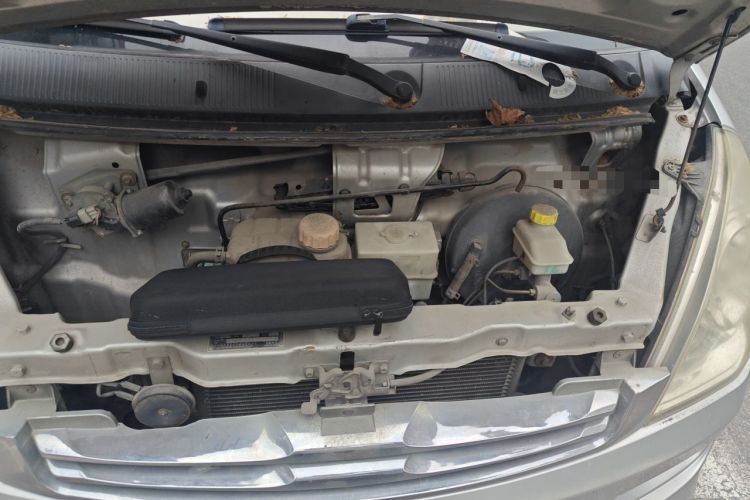 Used Wuling Rongguang 2014 1.5L S Standard Version Engine Bay