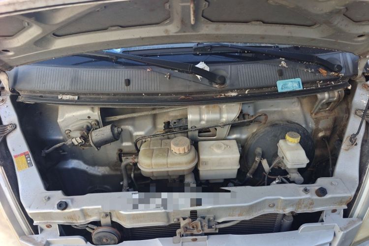 Used Wuling Rongguang 2014 1.2L S Base Model Engine Bay