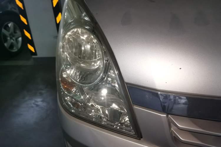 Used Wuling Rongguang 2014 1.2L S Standard Model Exterior 6