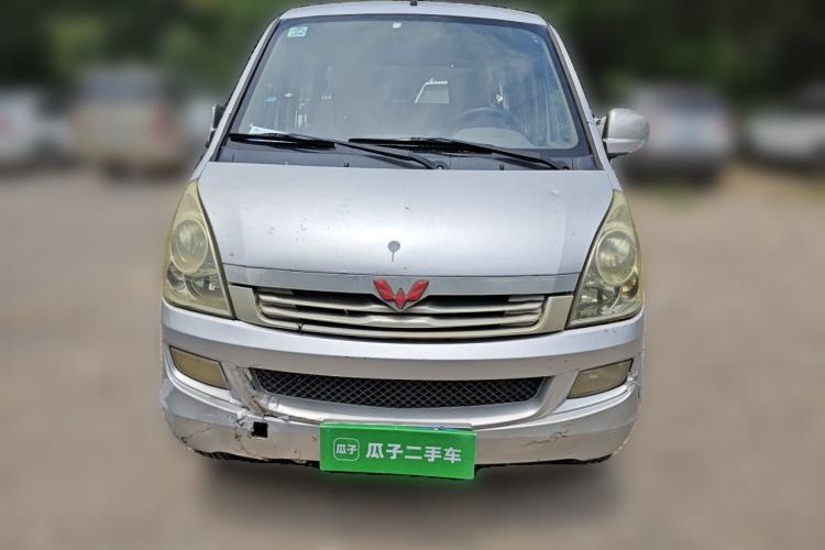 Used Wuling Rongguang 2014 1.5L S Standard Version Front