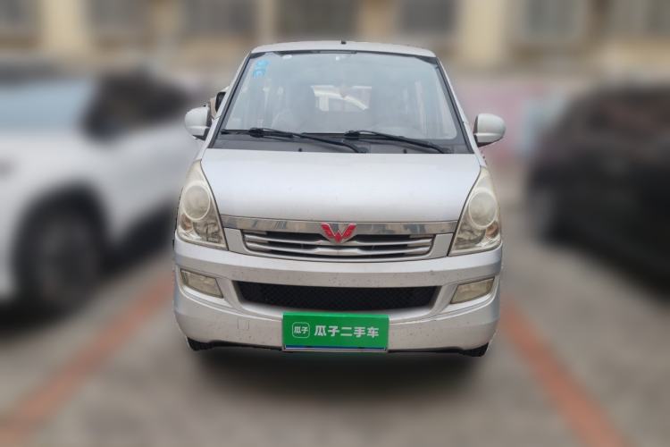 Used Wuling Rongguang 2014 1.5L S Standard Version Front
