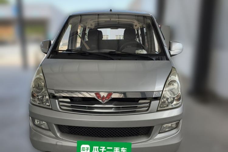 Used Wuling Rongguang 2014 1.5L S Standard Version Front