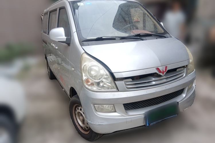 Used Wuling Rongguang 2014 1.2L S Base Model Front Right 45 Deg
