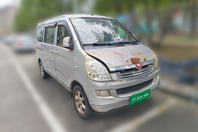 Used Wuling Rongguang 2014 1.2L S Standard Model Front Right 45 Deg