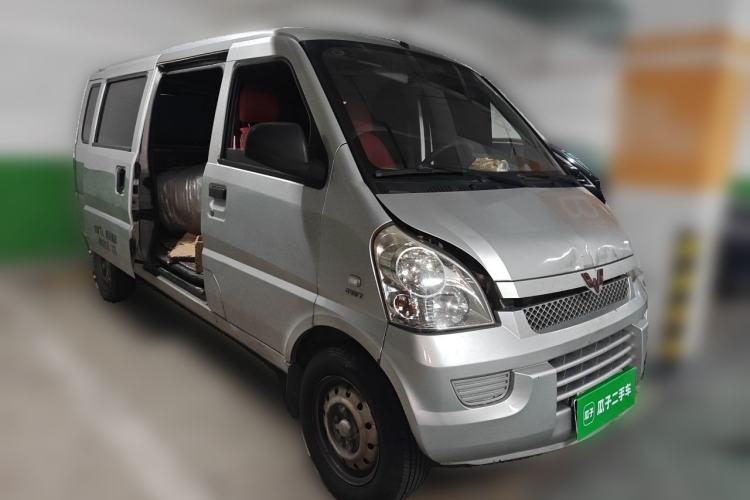 Used Wuling Rongguang 2014 1.5L S Base Version Front Right 45 Deg