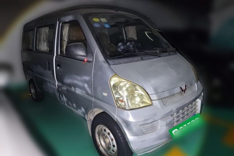 Used Wuling Rongguang 2014 1.2L S Base Model Front Right 45 Deg