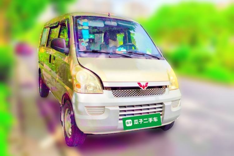Used Wuling Rongguang 2014 1.2L S Standard Model Front Right 45 Deg
