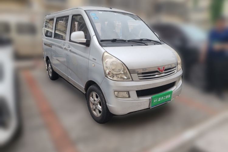Used Wuling Rongguang 2014 1.5L S Standard Version Front Right 45 Deg
